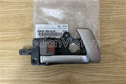 Tay mở cửa trong trước 826202B010J4