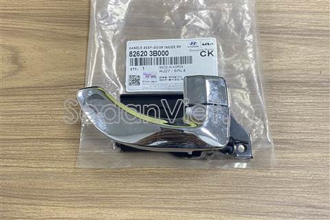Tay mở cửa trong sau 826203B000