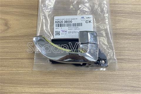 Tay mở cửa trong sau Hyundai Terracan 2003