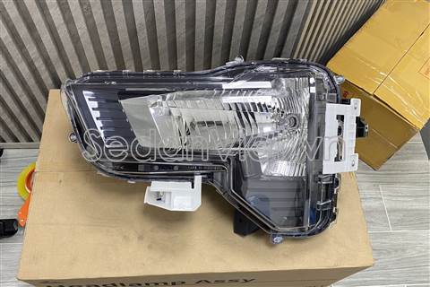 Vỏ đèn pha trái 8301D829