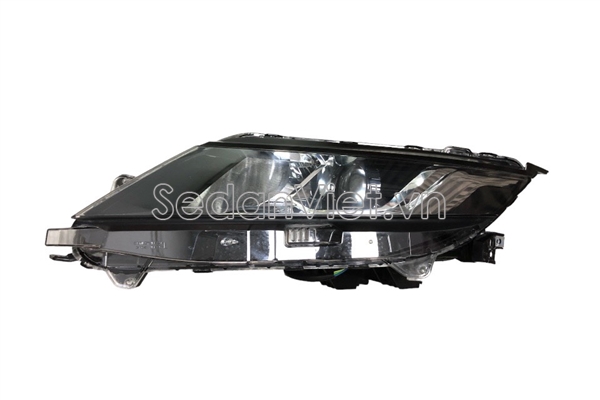 Vỏ đèn pha trái 8301D373