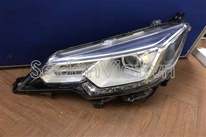 Vỏ đèn pha trái 8301D453