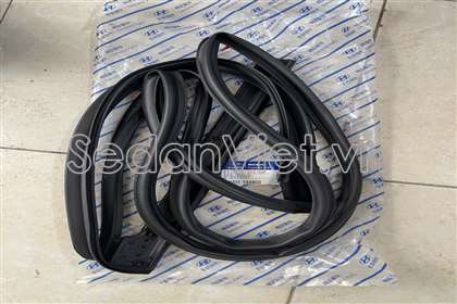 Gioăng cánh cửa sau 83130C1000