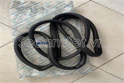 Gioăng cánh cửa sau 83130C1000