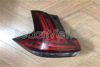 Đèn hậu ngoài phải 8330B096