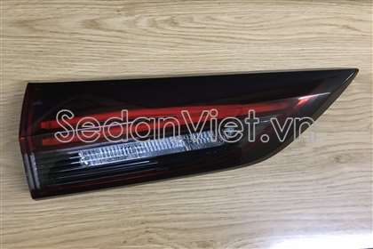 Đèn hậu trong trái 8330B097