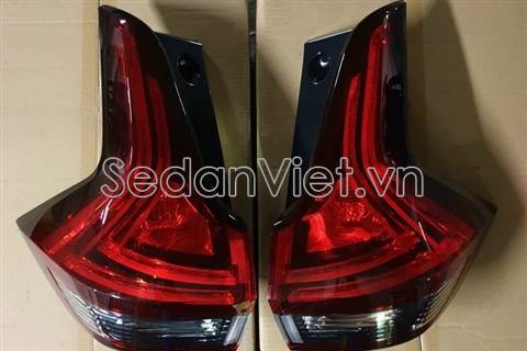 Đèn hậu ngoài phải 8330B406