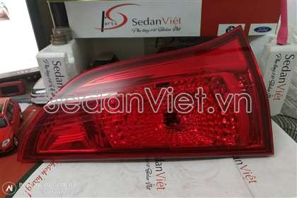 Đèn hậu 8331A159