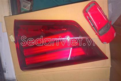 Đèn hậu trong trái 8331A179