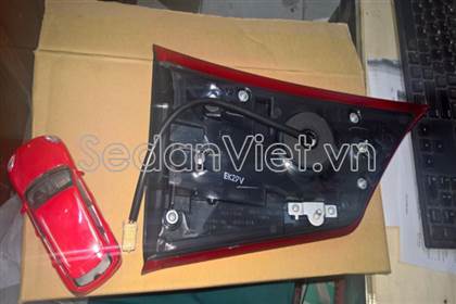 Đèn hậu trong trái 8331A179