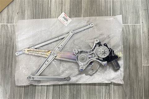 Compa nâng hạ kính liền mô tơ 8340173R20000