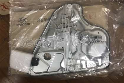 Compa nâng hạ kính cánh cửa sau trái 834712H010
