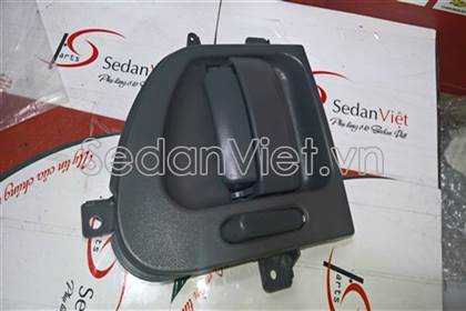 Tay mở cửa lùa trong