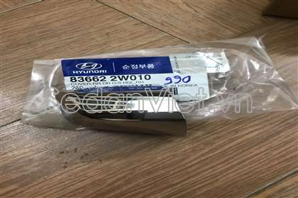 Đuôi tay mở cửa sau 836622W010