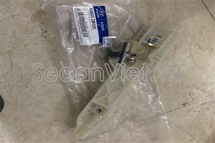 Giá đỡ tay mở cửa sau Hyundai Santafe 2006-2008