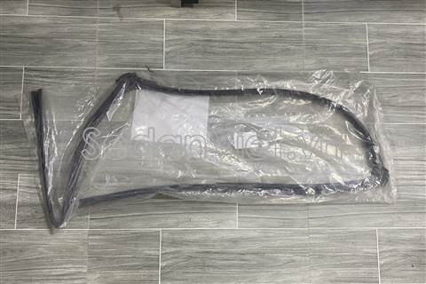 Gioăng trượt kính cánh cửa sau 8367173R00000