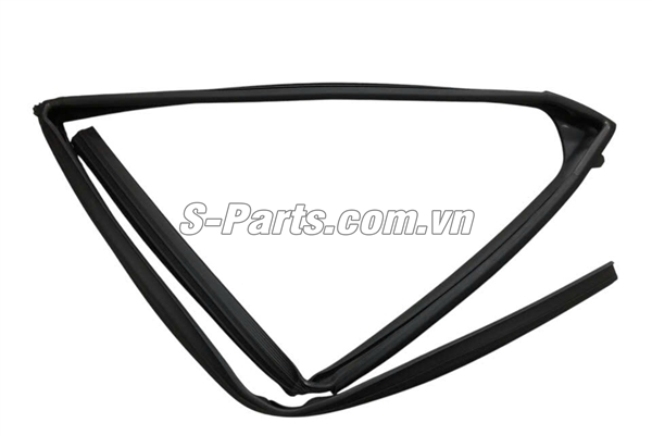 Gioăng trượt kính cánh cửa sau 83671M55R00