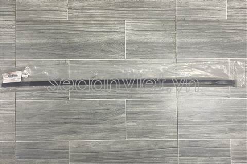 Nẹp chân kính cánh cửa ngoài trước 8381173R00000