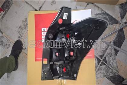 Đèn hậu 84912SG041