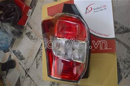 Đèn hậu 84912SG041