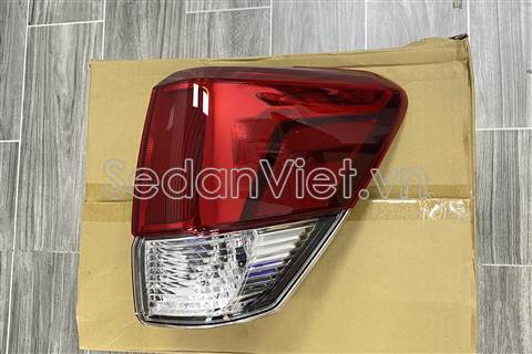 Đèn hậu ngoài phải 84912SJ040