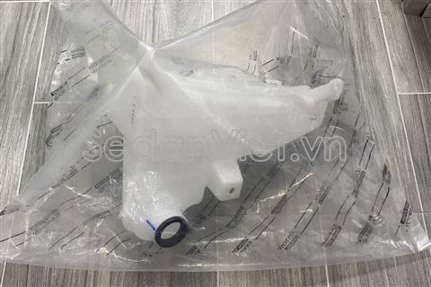 Bình nước rửa kính Toyota Fortuner 2016-2019