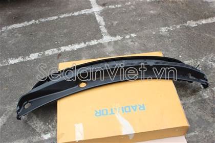 Ốp chân kính chắn gió 861501Y000
