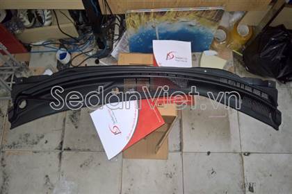 Ốp chân kính chắn gió 861502H000