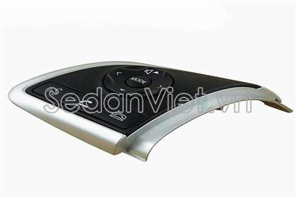 Công tắc cruise control trên vô lăng