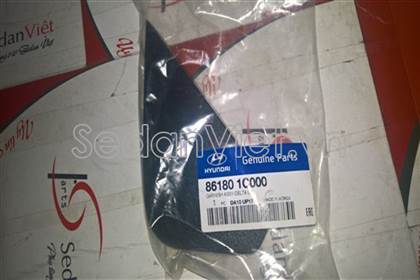 Ốp tam giác chân gương chiếu hậu 861801C000