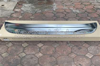 Ốp mạ cản sau 86671S1600