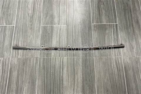 Nẹp mạ cản sau giữa 86679H6510