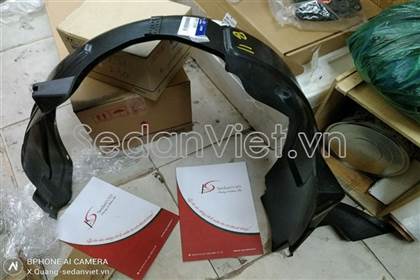 Chắn bùn lòng dè trước 868112L000
