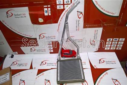 Giàn sưởi trong xe 871070D090