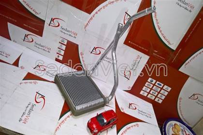 Giàn sưởi trong xe 871070D090