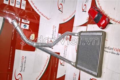 Giàn sưởi trong xe 871070D090