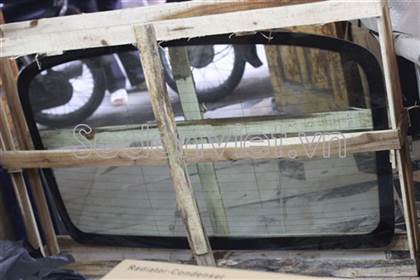 Kính chắn gió sau 87110A7010