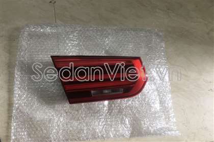 Đèn hậu trong phải 8736912006