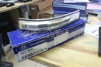 Đèn xi nhan gương 87623B8000