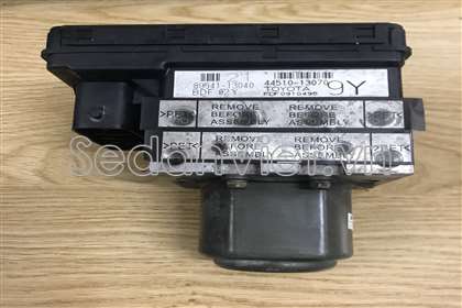 Cụm điều khiển ABS Toyota Altis 2001-2004