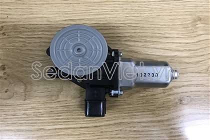 Motor lên xuống kính cánh cửa trước Isuzu D-Max 2014-2017