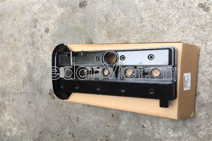 Nắp dàn cam Daewoo Nubira 2000