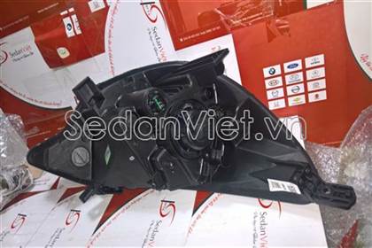 Vỏ đèn pha trái 921011W010