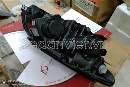 Vỏ đèn pha trái 921012L100