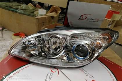 Vỏ đèn pha trái 921012L100