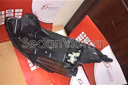 Vỏ đèn pha trái 92101B4020