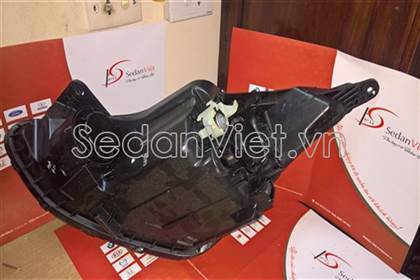 Vỏ đèn pha trái 92101B4040