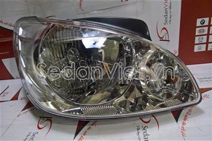 Vỏ đèn pha phải Hyundai Getz 2006-2010
