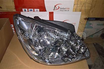 Vỏ đèn pha phải Hyundai Getz 2006-2010
