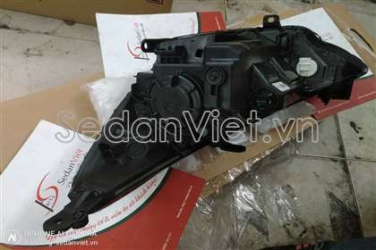 Vỏ đèn pha phải 921021R030
